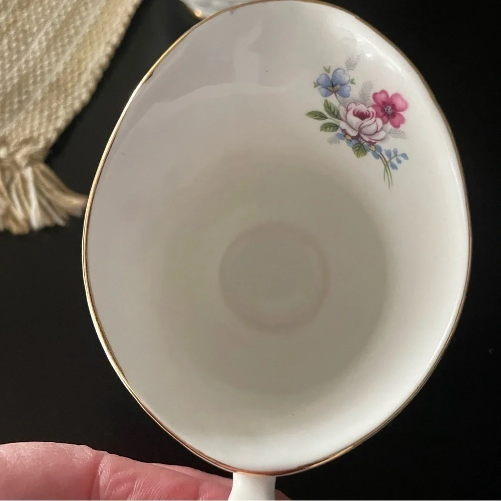 Elizabethan 3280 Vintage Footed Mini Creamer and Sugar and Mini Open Sugar Bowl